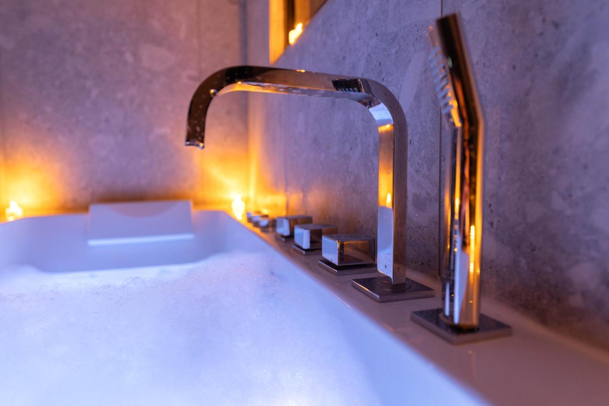 Magnifique Loft - Centre - Jacuzzi 2 Appartamento